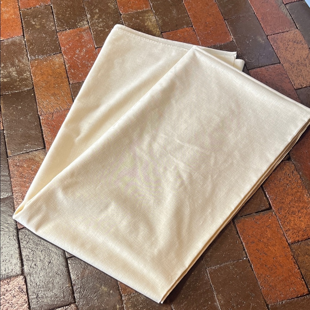 Ivory tablecloth elegant and classic 58 inches wide by 98 inches long 2325
